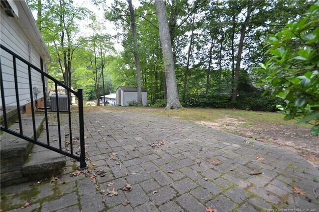 Building Photo - 1436 Lake Pine Dr