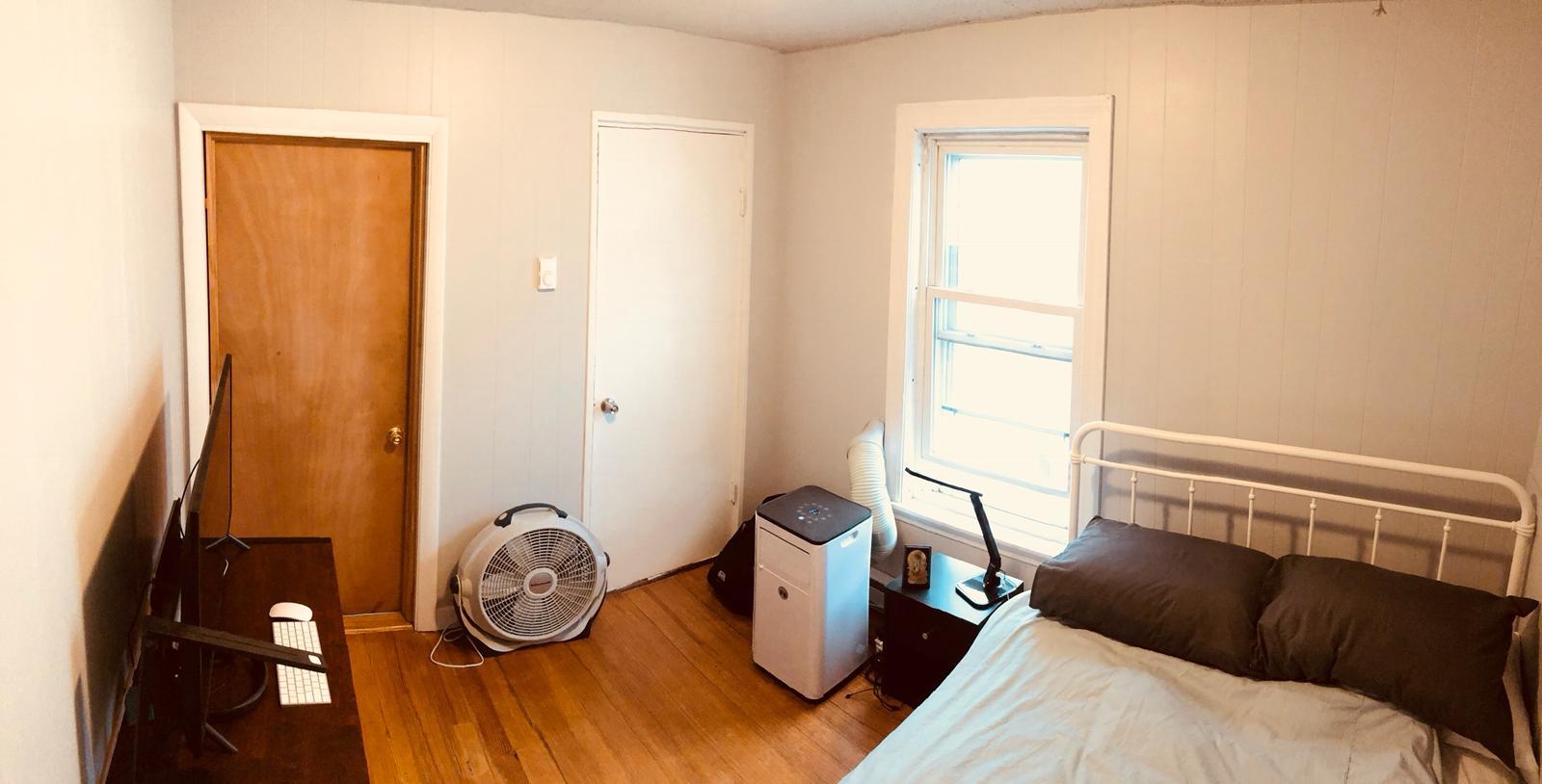 Building Photo - 1062 Saratoga St