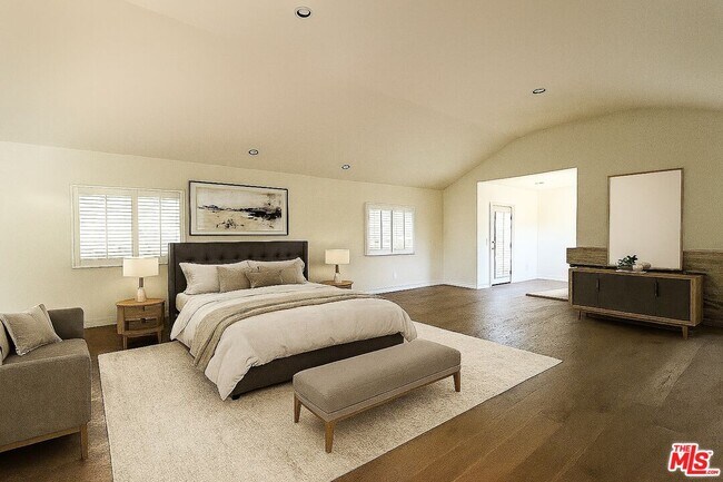 Building Photo - 15020 Encanto Dr