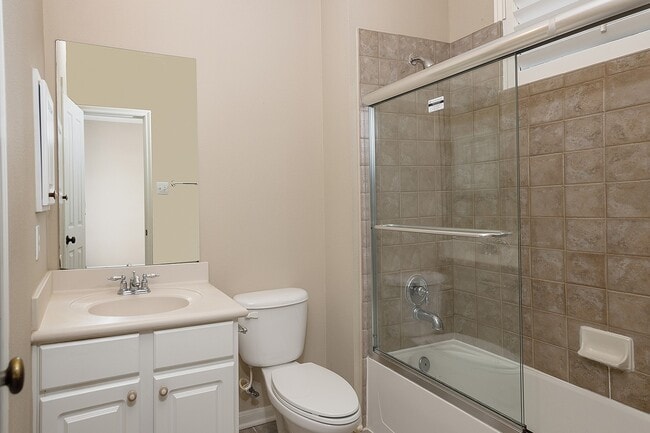 Building Photo - 54 S Longsford Cir