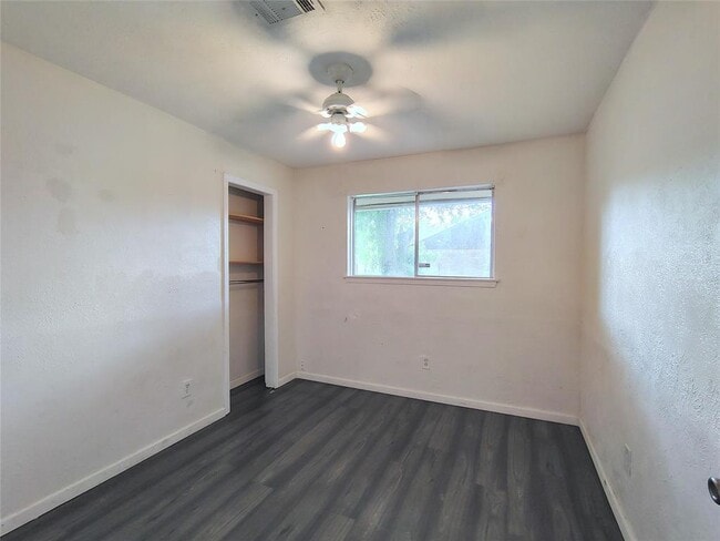 Building Photo - 11926 Rhinebeck Dr