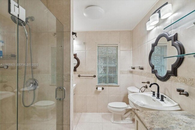 Building Photo - 17610 SW 4th Ct