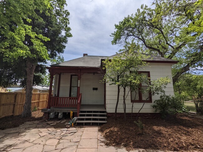 Primary Photo - 1804 Mapleton Ave