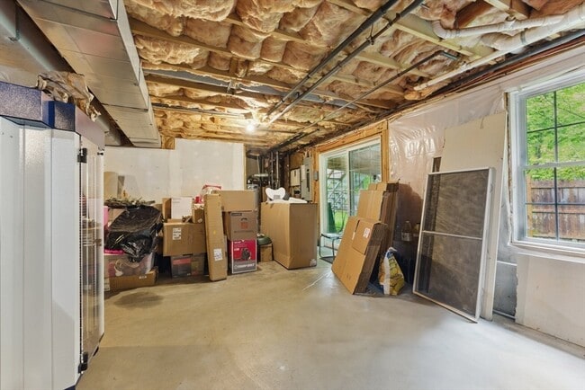 Building Photo - 21 Russo Dr