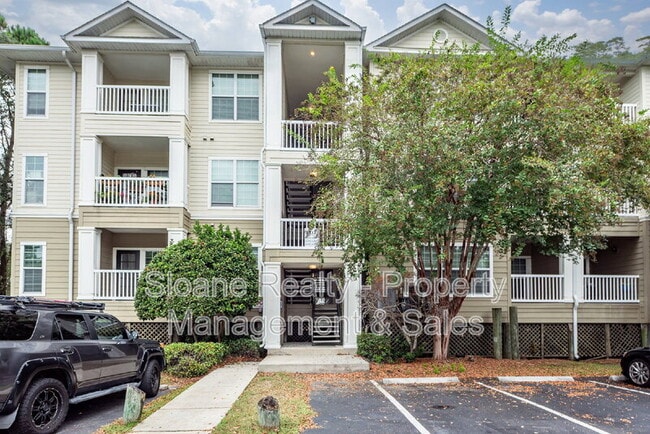 Building Photo - 700 Daniel Ellis Dr