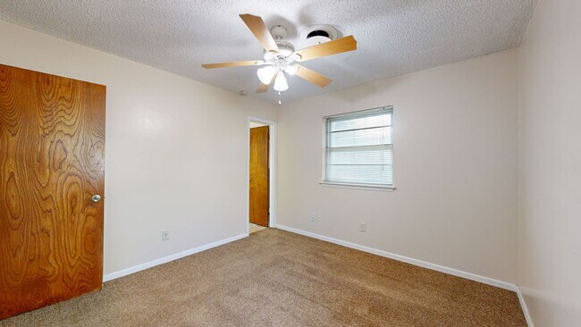 Building Photo - SPACIOUS HOUSE FOR RENT!!!