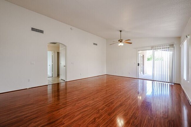 Building Photo - Charming 3-bedroom, 2-bathroom home locate...