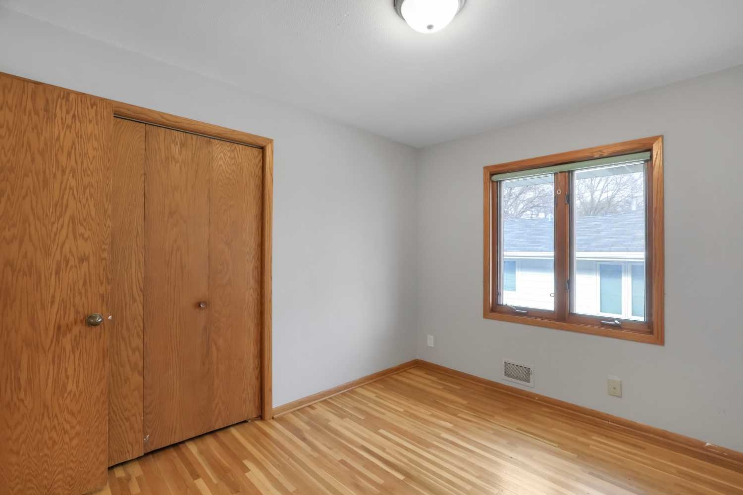 Bedroom 3 - 5508 France Ave S