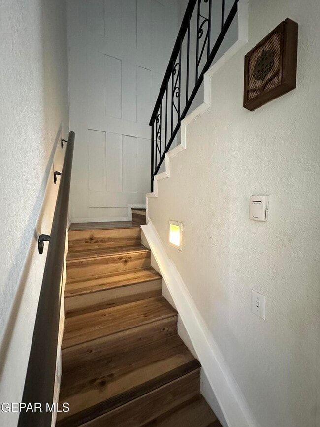 Building Photo - 336 Villa Canto St
