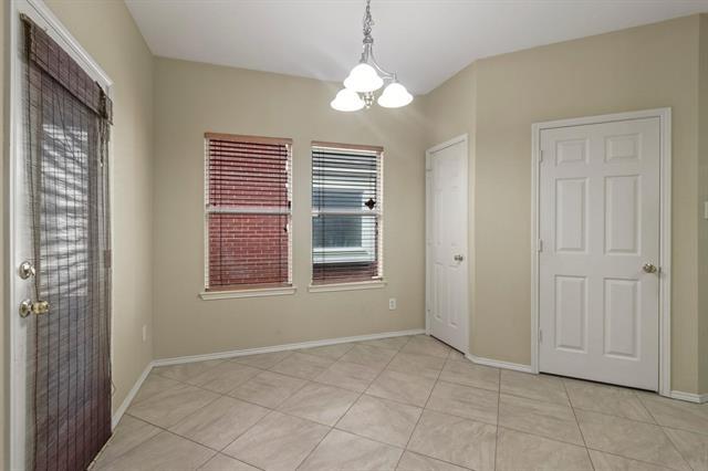 Building Photo - 701 Bella Vista Dr
