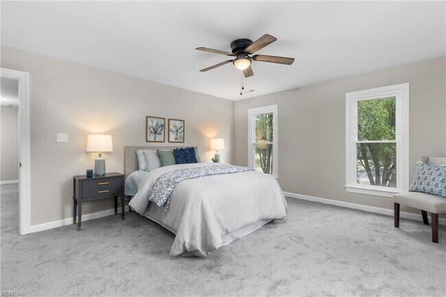 Building Photo - Beautiful, Spacious 5Bedroom Home in Virginia Beach