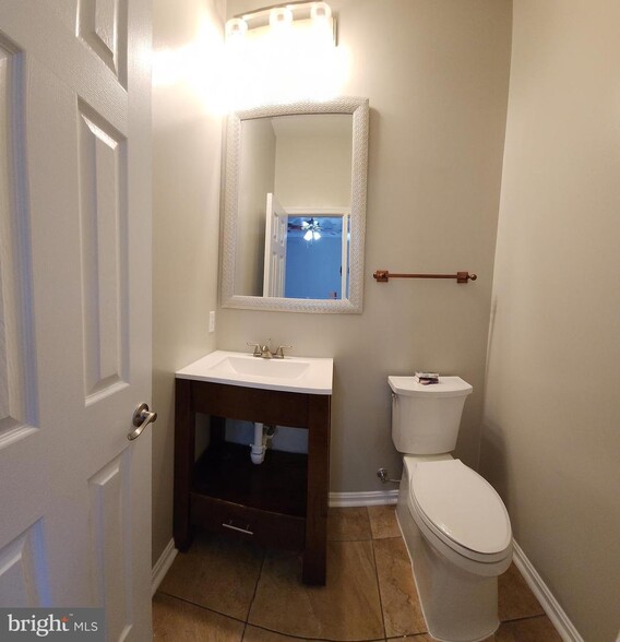 Building Photo - 7903 Canter Ct