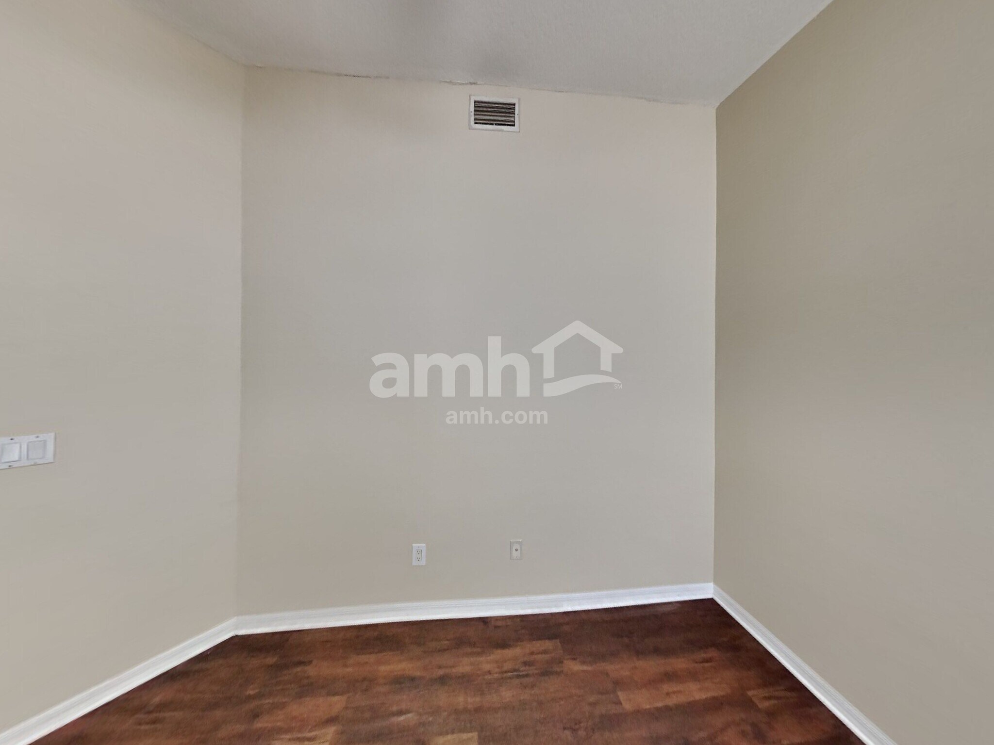 Building Photo - 10440 Blackmore Dr