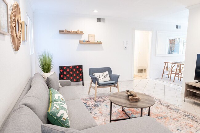 Building Photo - Cozy Zen Retreat Home with 4BD+3BA  Share ...