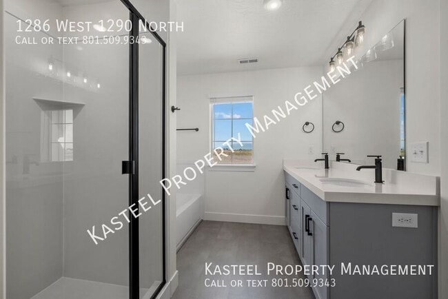 Building Photo - 1286 W 1290 N