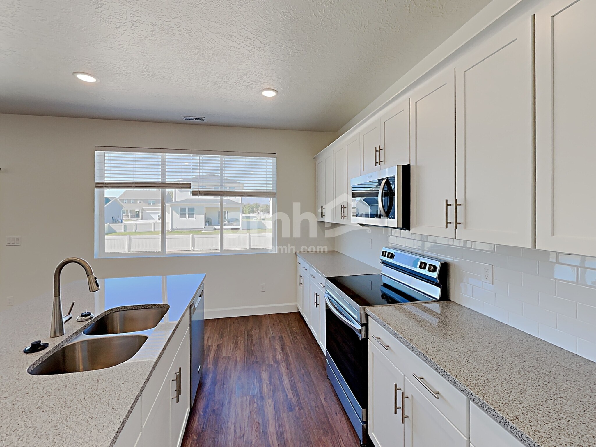 Building Photo - 321 North St