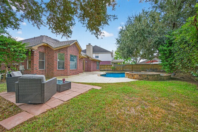 Building Photo - 7302 Foyer Cir