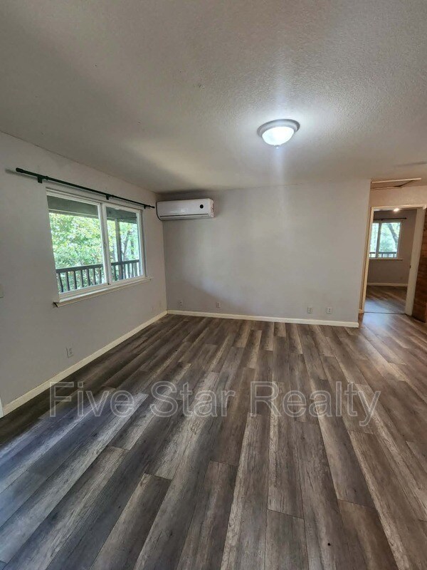 Building Photo - 12896 Rices Crossing Rd