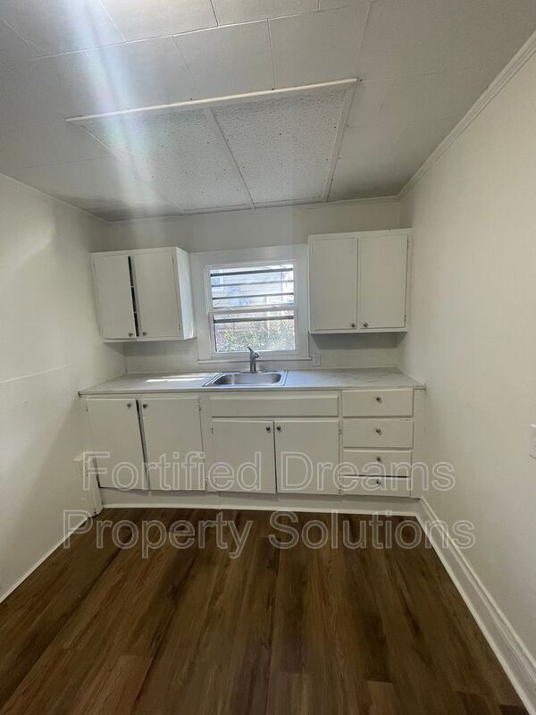 Building Photo - 1408 Diggs Blvd