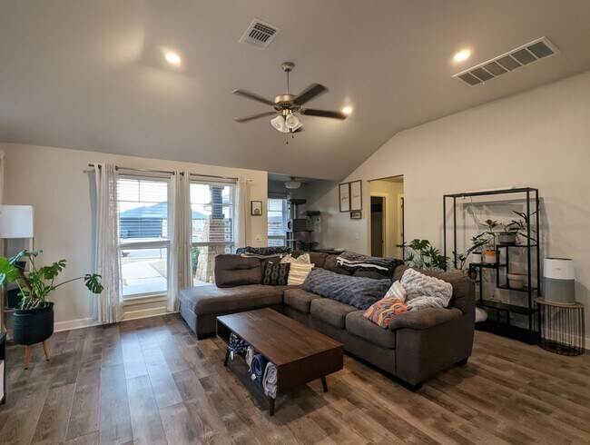 Building Photo - Modern Norman Home | Storm Shelter, Covered Patio, Community Pond & Park!