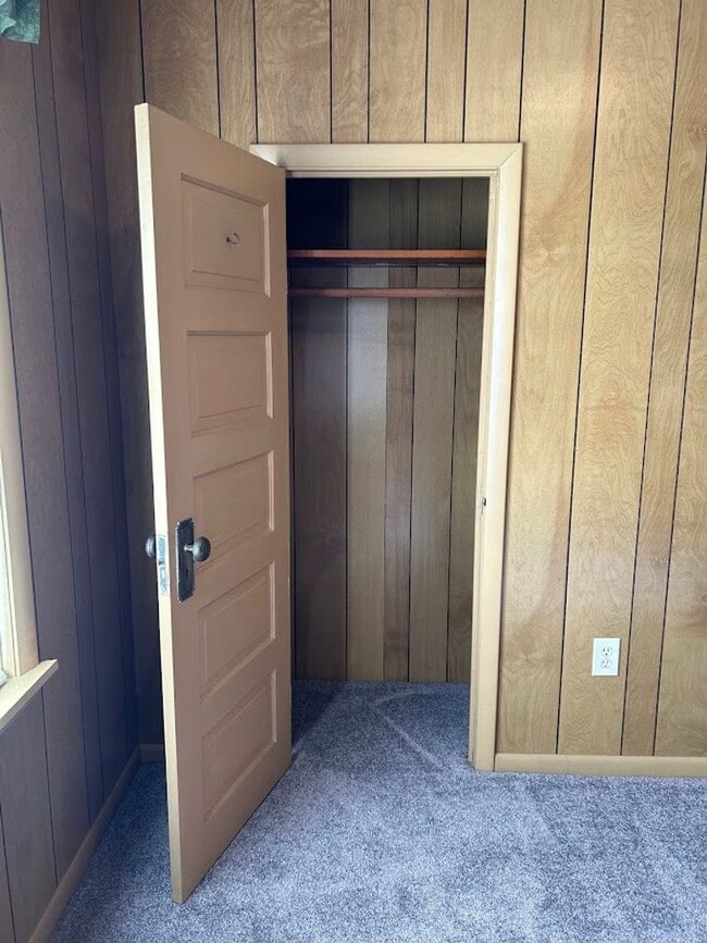 Building Photo - Charming 2 Bedroom Home with Stunning Views