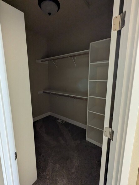 Walk-in Pantry - 9535 Piperhill Dr SE