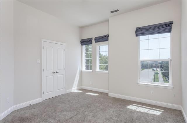 Building Photo - 2541 Cladding Dr