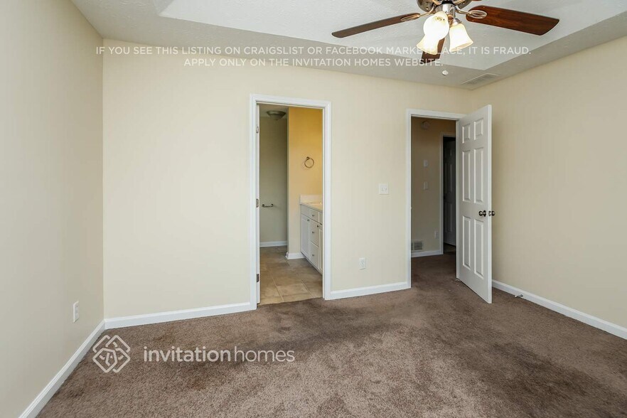Building Photo - 2035 Amberly Glen Way