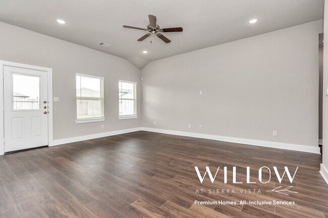 Building Photo - 1218 Scarlet Crk Dr