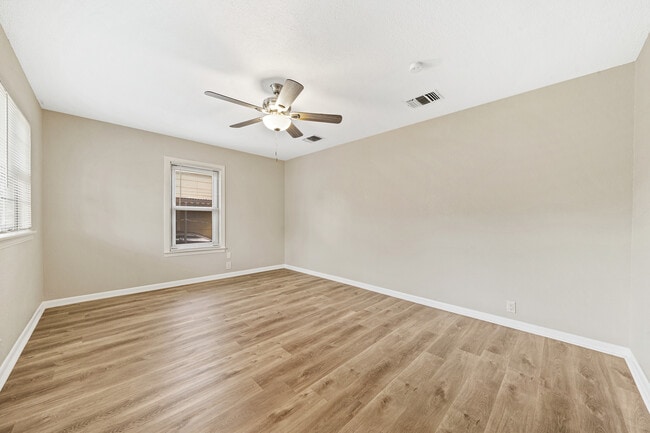 Building Photo - 3938 S Walters