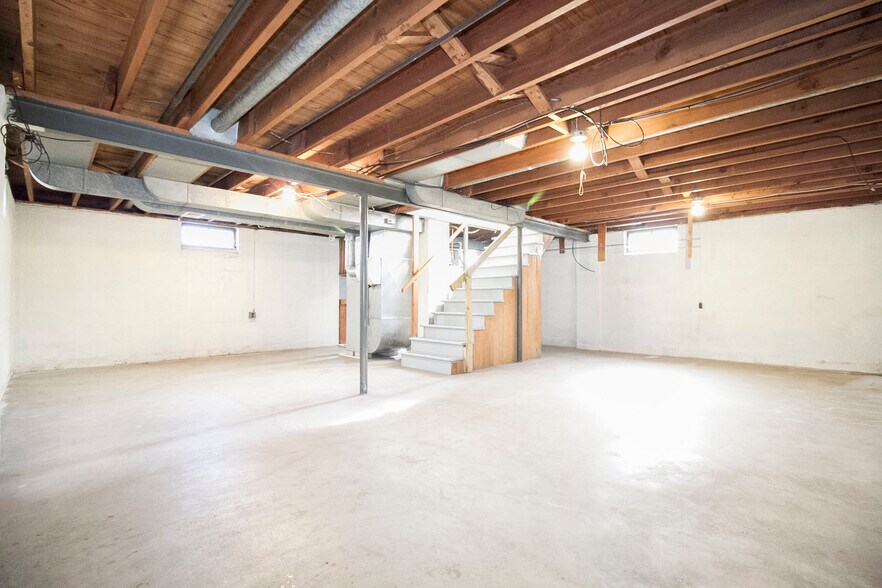 Building Photo - 2859 Boxwood Rd