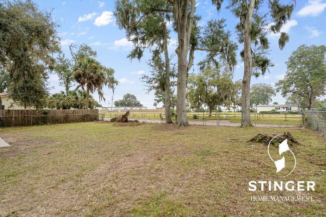 Building Photo - 607 Greenway Ct