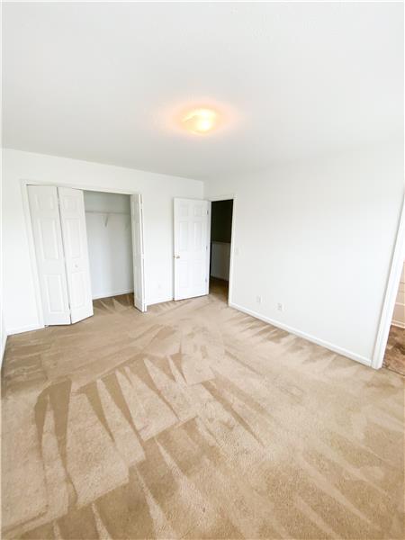 Building Photo - 47 Bearing Cir