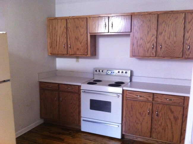 Building Photo - 263 N Ocoee St