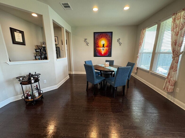 Building Photo - 6605 Alabaster Dr