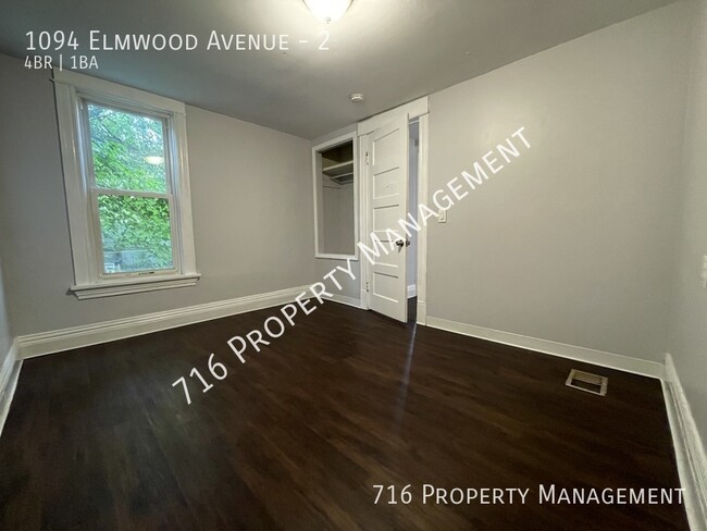 Building Photo - Spacious 4 bedroom right in Elmwood Village!