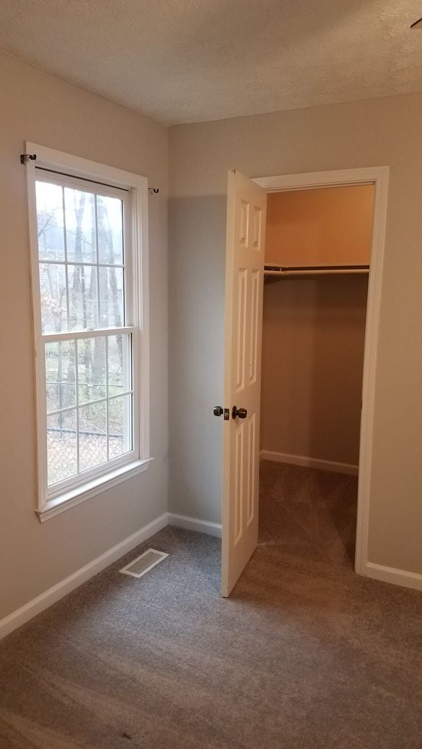 Building Photo - Charming 3 bedroom home in Acworth