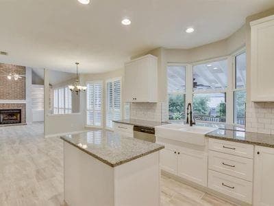 Building Photo - 1081 Woodbriar Dr