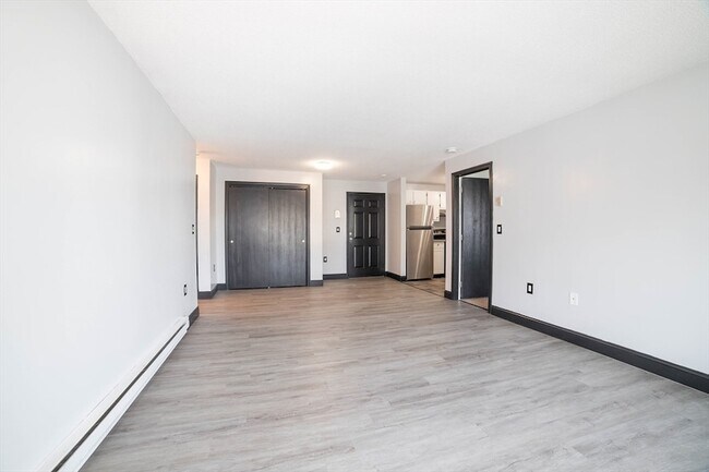 Building Photo - 80 Stanton St