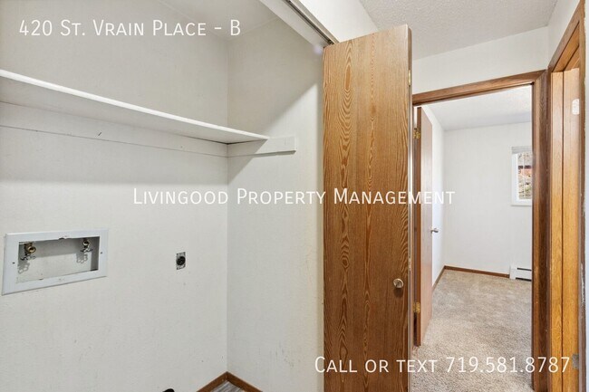 Building Photo - 420 St Vrain Pl