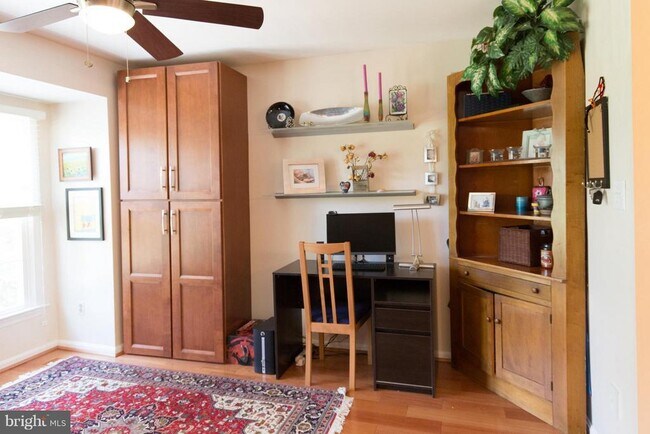 Building Photo - 3100 Windwood Farms Dr