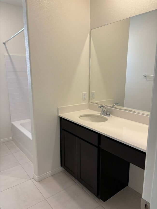 Building Photo - Welcome to this beautiful brand new home in Summerlin!