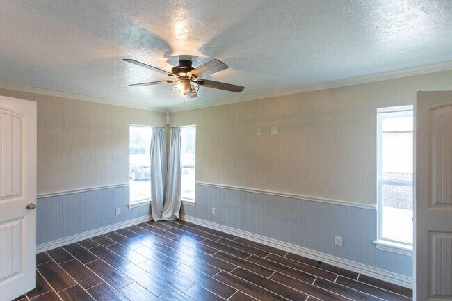 Building Photo - 1803 Midwestern Pkwy