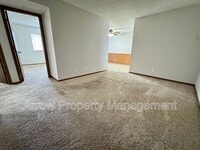 Building Photo - 3405 Holdrege St