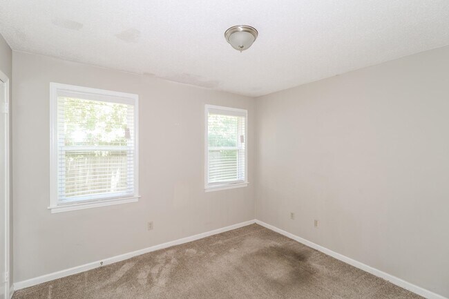 Building Photo - 6247 Brightwood Cove