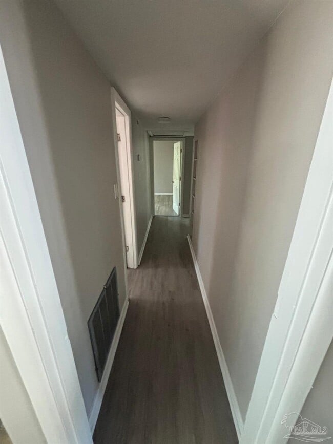 Building Photo - 1012 Kearny Dr