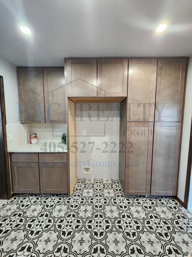 Building Photo - 3Br 2Ba house in Purcell!!