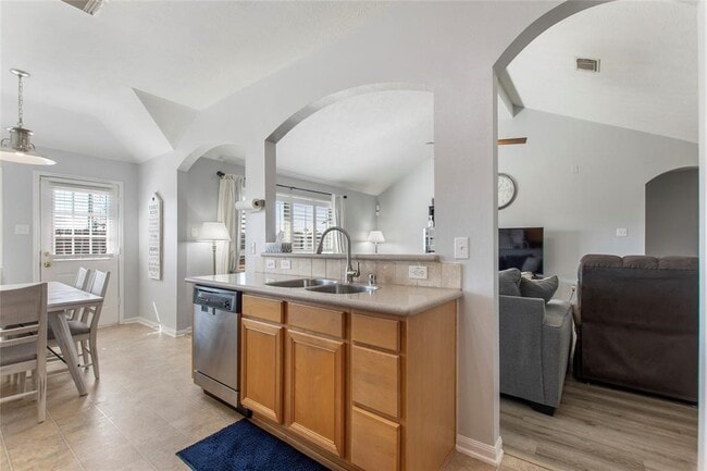 Building Photo - 893 Bent Sail Ln