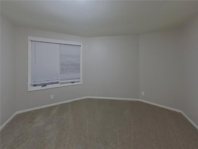 Building Photo - 805 Garrison Ct