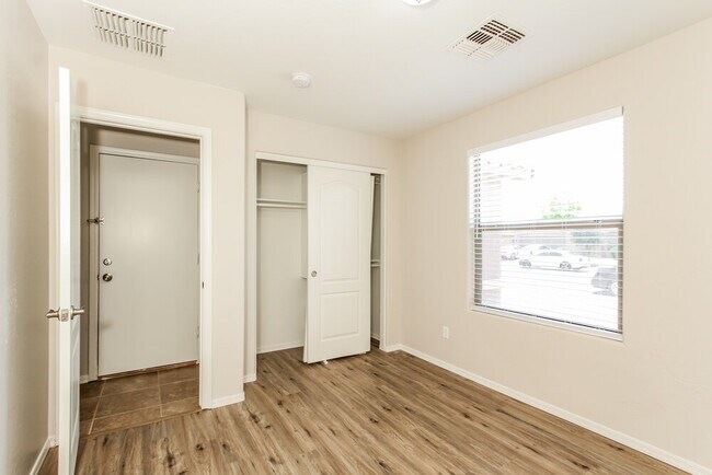 Building Photo - 25078 W Dove Trail